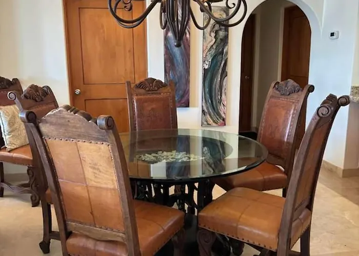 Beautifully Maintained 2-bed In Mananitas San Jose del Cabo