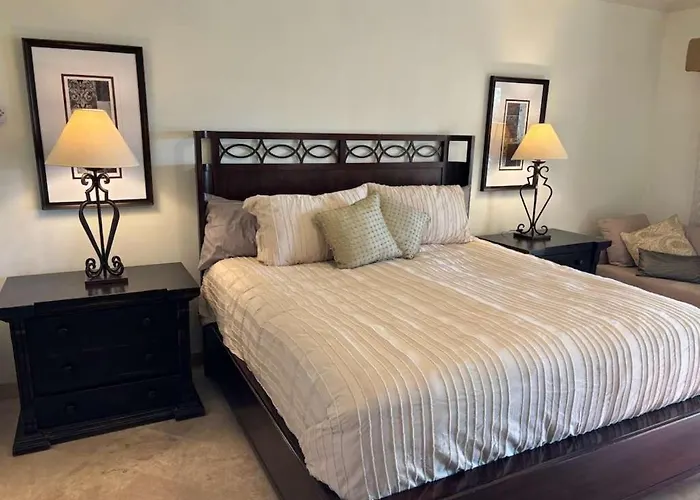 Beautifully Maintained 2-bed In Mananitas *